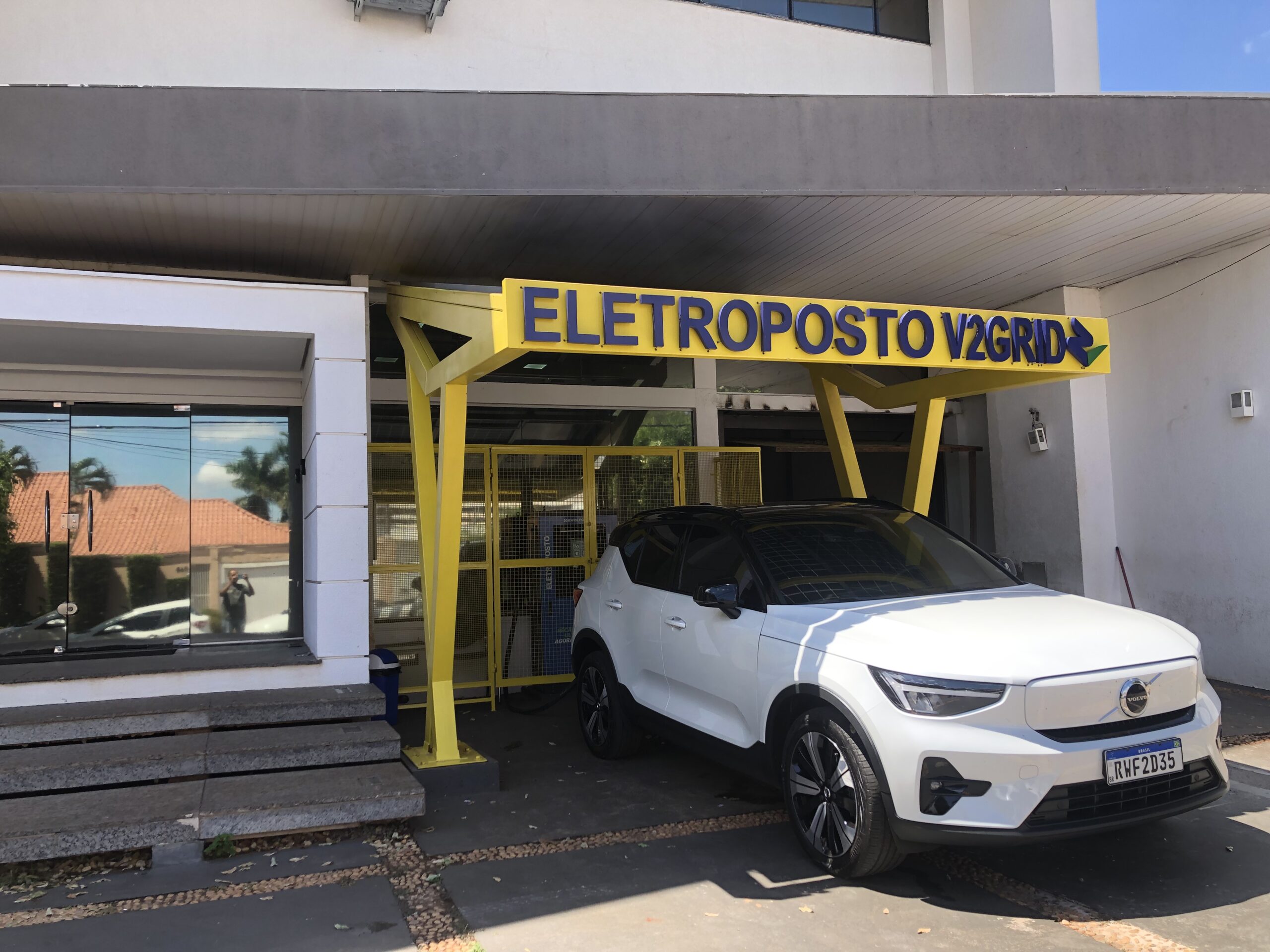 Eletroposto V2GRID - Nexsolar